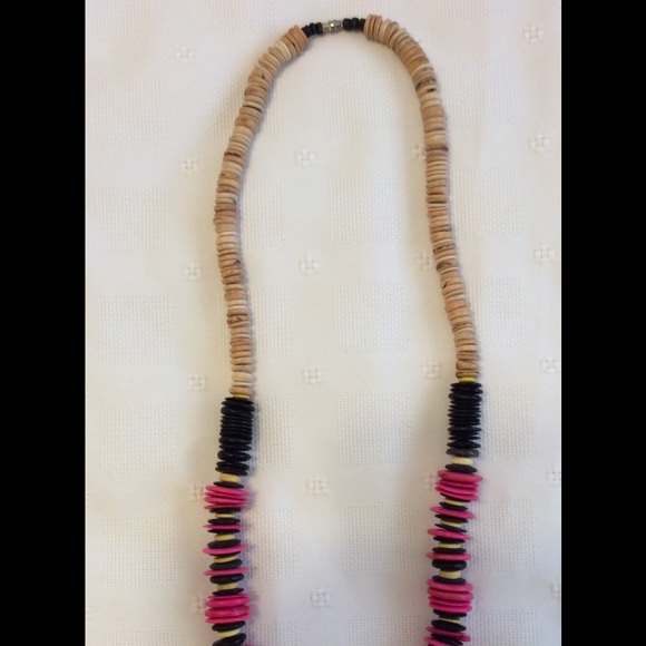 💥 Vintage hand carved wood disc necklace - Picture 2 of 6